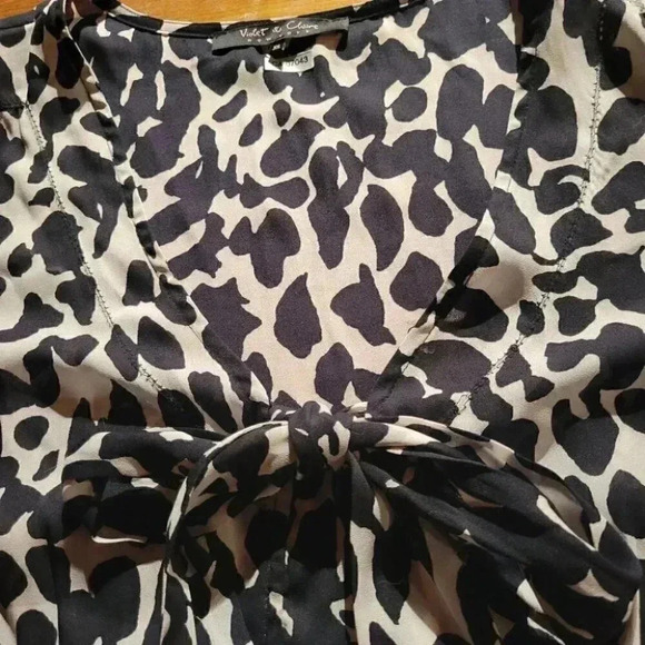 Women's Black and White Animal Print Blouse - Picture 7 of 8